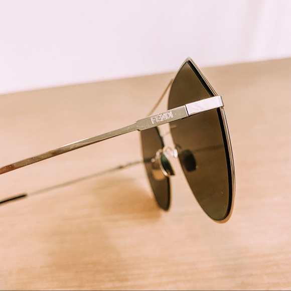 Fendi- Eyeline Aviator Sunglasses - Picture 5 of 15